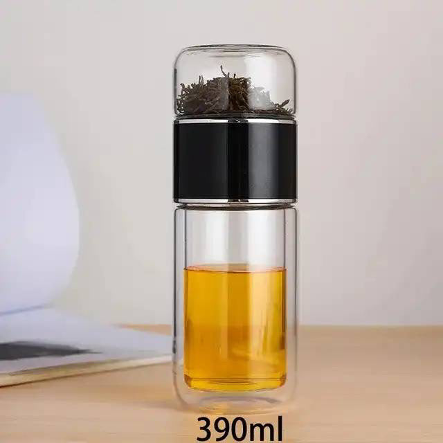 Portable cup with strainer, black