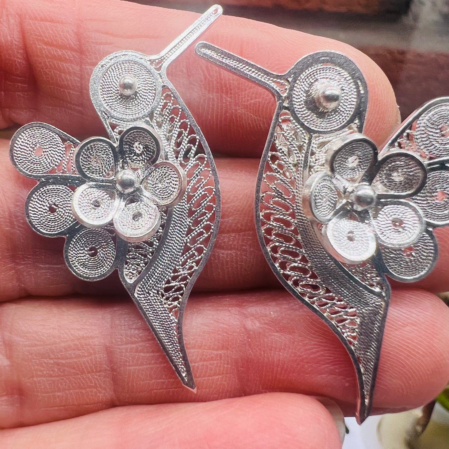Hummingbird earrings in silver, handmade in Ecuador